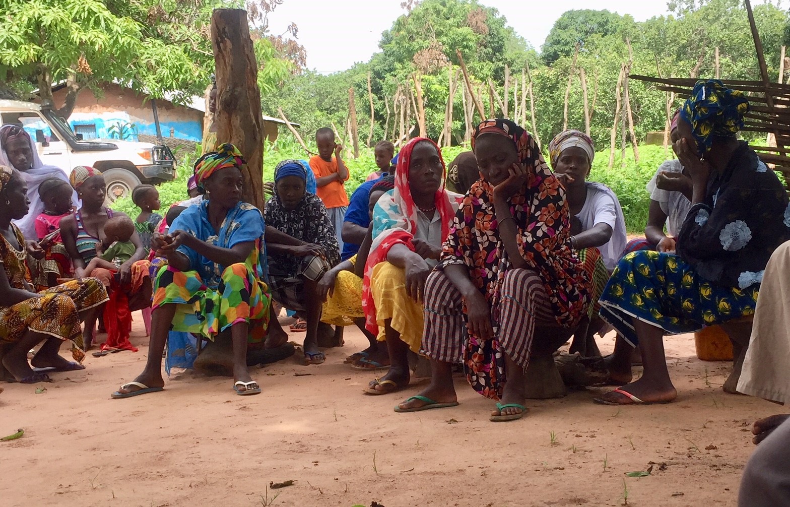 riunione rifugiati senegalesi_guinea bissau_mani tese_2018