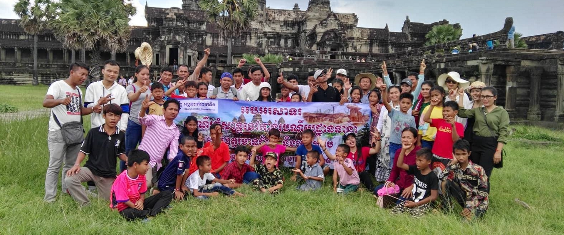 cambogia_templi_Angkor_mani tese_2018